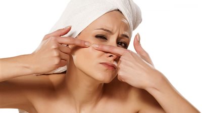 طرق سهلة وبسيطة للتخلص من البثور السوداء نهائيا