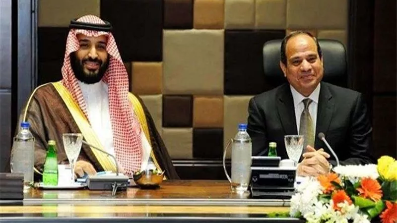 ولى العهد السعودى يستقبل الرئيس السيسي فى مطار جدة