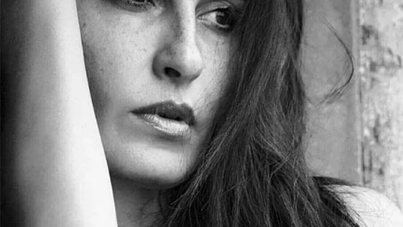 وفاة والد الفنانة فاطمة الناصر