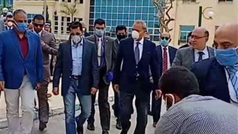 وزير الرياضة يفتتح عدد من المشروعات والملاعب بنادي العبور
