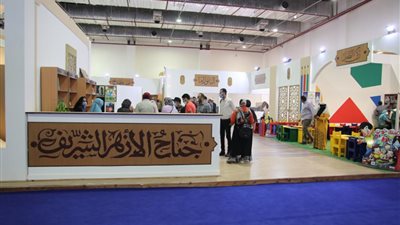الطيب يختار الإمام حسن العطار شخصية جناح الأزهر بمعرض الإسكندرية للكتاب