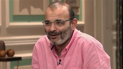 الكتابة للزعيم حلم.. أيمن بهجت قمر: فكرة مسلسل فالنتينو كانت لدي منذ 3 سنوات