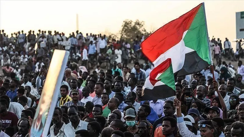 احتجاجات بالسودان ومطالب بالحكم المدني