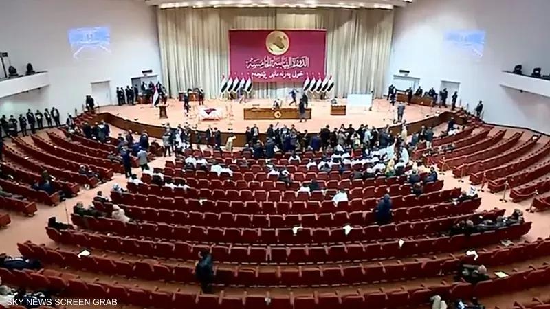 مجلس النواب العراقي يدعو للتصويت لإختيار رئيس للبلاد والخروج من الأزمة