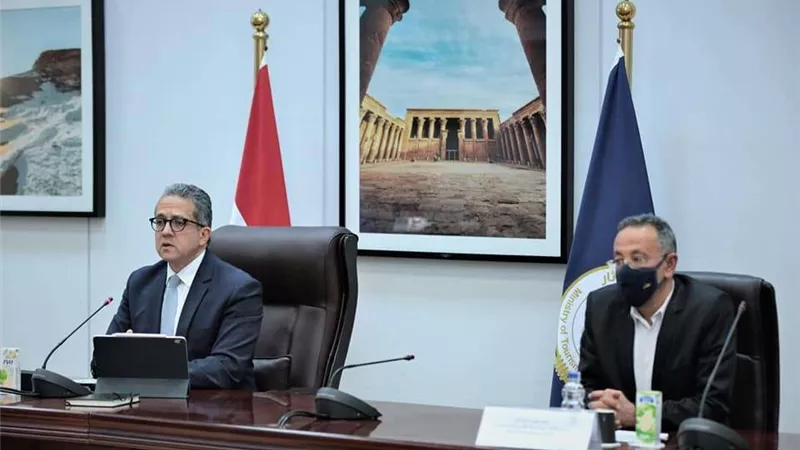 موعد افتتاح المتحف المصري الكبير.. وزير الآثار يوضح