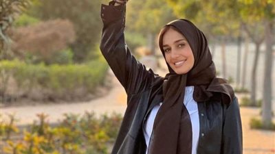 حلا شيحة تكشف حقيقة انفصالها عن معز مسعود
