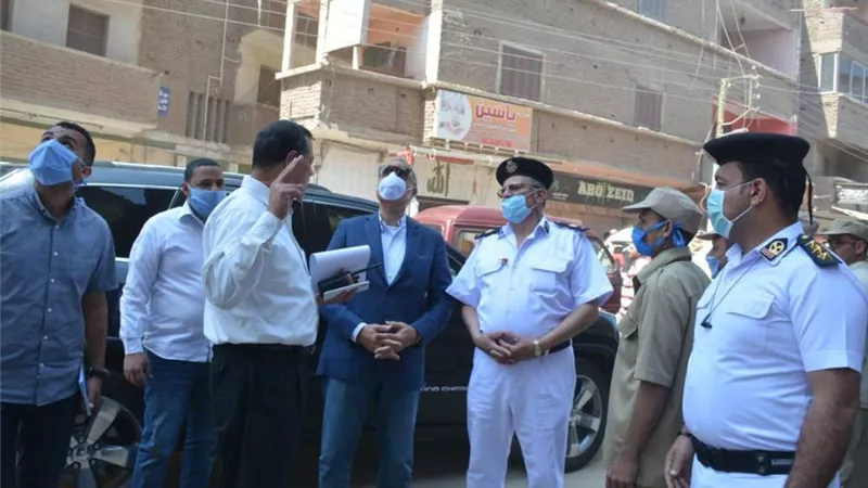 محافظ القليوبية يشهد إزالة أبراج مخالفة بطوخ والقناطر الخيرية