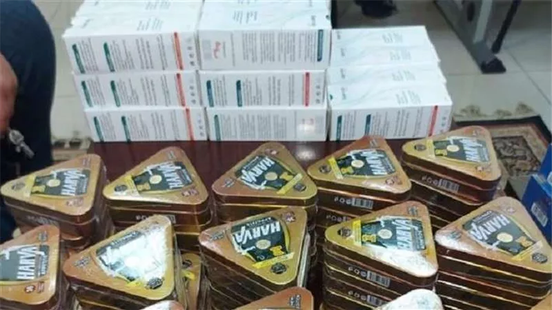 هيئة الدواء تضبط مروجي الأدوية المهربة عبر السوشيال ميديا