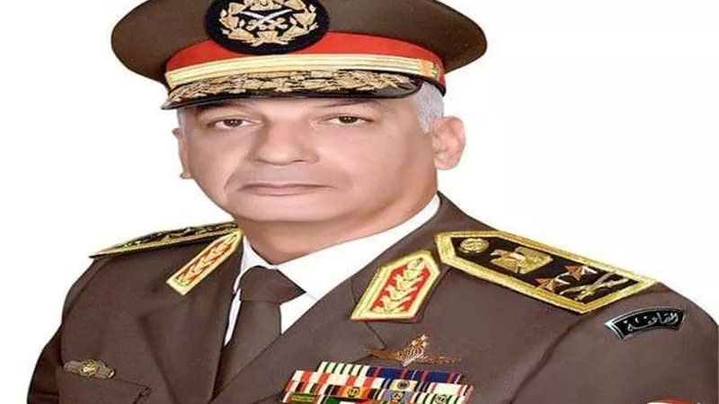 اللواء محمود توفيق يهنئ وزير الدفاع بذكرى العاشر من رمضان
