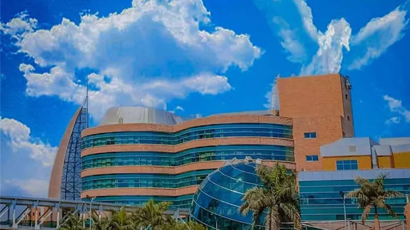 مدير مستشفى 57357 يكشف حقيقة غلق فرع طنطا: العلاج مستمر.. فيديو