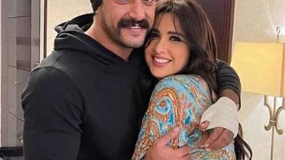 بعد أزمتهم الأخيرة .. أحدث ظهور لـ ياسمين عبد العزيز وأحمد العوضي على شاطئ البحر| شاهد