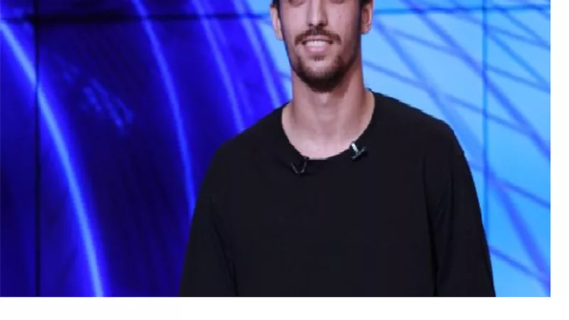 بيراميدز يؤجل ملف التعاقد مع طاهر محمد طاهر لهذا السبب