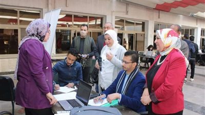 إلحق قدّم دلوقتي.. القوى العاملة تعلن توفير 3577 فرصة عمل فى 16 محافظة