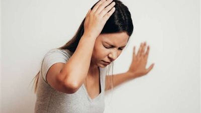 الدوخة المستمرة.. كيفية التخلص منها بشكل صحي