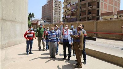 محافظ المنوفية يلتقي العديد من المواطنين لبحث شكواهم وتلبية احتياجاتهم