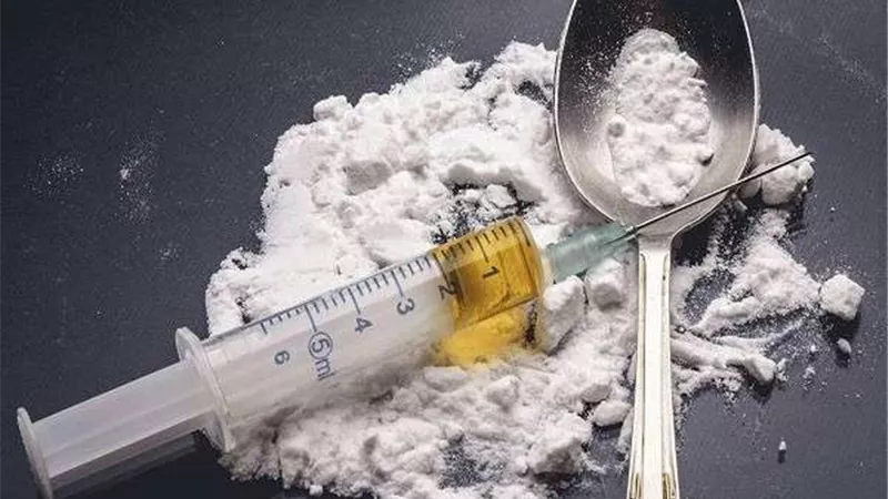 القبض على عاطل بحوزته 47 لفافة هروين قبل ترويجها