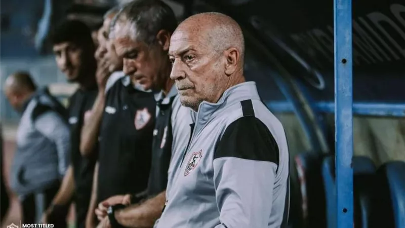 فيريرا يحفز لاعبي الزمالك قبل مباراة بيراميدز