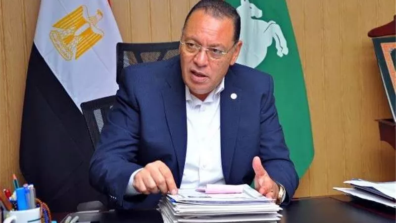 الغلق الـ7 مساءا.. محافظ الشرقية يحظر أصحاب الورش