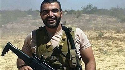 هكذا تسبب صاحب رسالة نفسي ابقى زي منسي في بكاء زوجة الشهيد