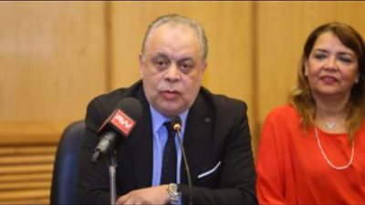 حقيقة إيقاف الفنان محمد رمضان بعد ظهوره برفقه فتاة إسرائيلية في اليونان