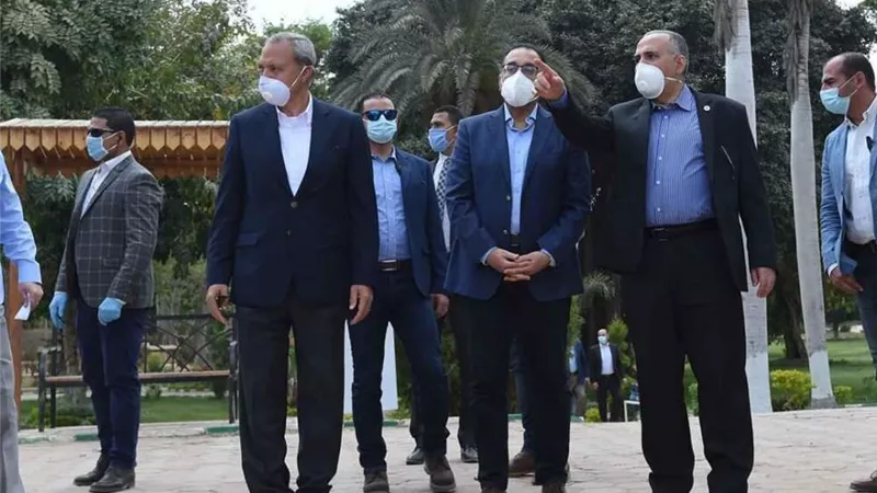 رئيس الوزراء يرحب بمتدربي دول حوض النيل بمركز بحوث المياه العالقين بسبب كورونا