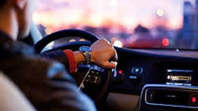افتح نوافذ السيارة..عادات للتخلص من دوار السيارة