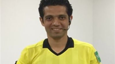 الغندور يقود الطاقم التحكيمي لمباراة الأهلي وفاركو الليلة