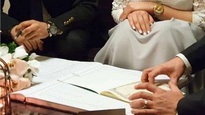 هل القائمة الزوجية بدعة أم شرط صحة للزواج ؟.. أزهري يجيب