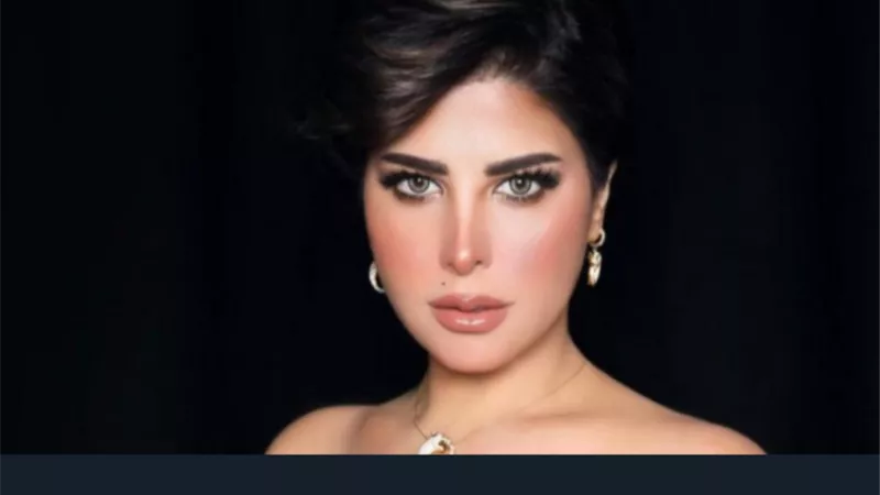 بمايوة ووشم جناحات هكذا أثارت شمس الكويتية الجدل على مواقع التواصل الإجتماعي