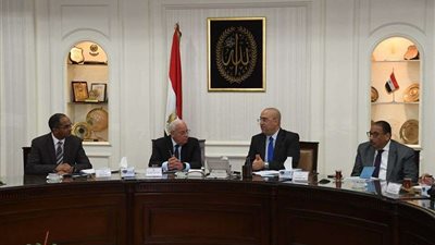 الجزار يؤكد تقديم الدعم والمساندة للمستثمرين والمطورين العقاريين