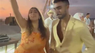 واصلة رقص.. هكذا ردت ابنة شريف منير على هجوم والدتها