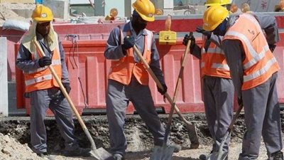 مادتين في الدستور تحمي العامل من بطش صاحب العمل إذا أصيب بكورونا