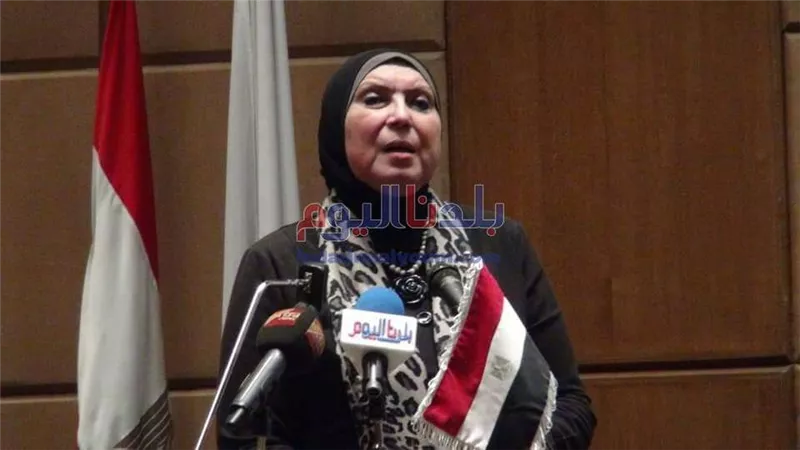 وزيرة البيئة تترأس اجتماعًا للحد من استخدام البلاستيك القابل للتحلل