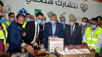 محافظ القليوبية يشهد توزيع كراتين صندوق تحيا مصر لمواجهة كورونا