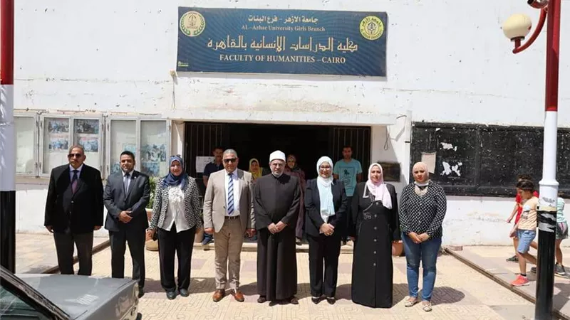 رئيس جامعة الأزهر يتفقد لجان القدرات بكليتي الدراسات الإنسانية والتربية للبنات