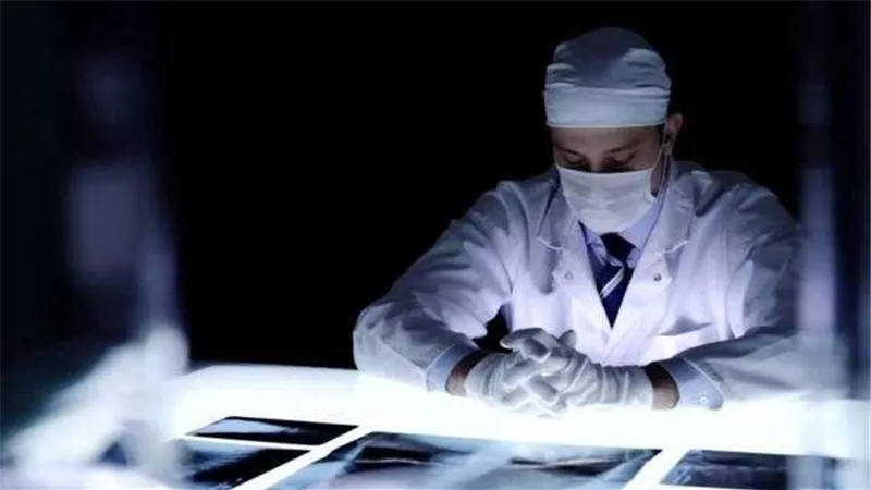 الطب الشرعي يكشف حقيقة وفاة ربة منزل و طفلين تحت عقار بحدائق القبة