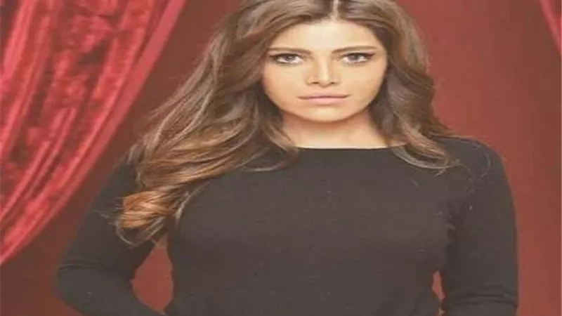بعد طلاقها.. خالد النبوي يتزوج من ريهام حجاج في 