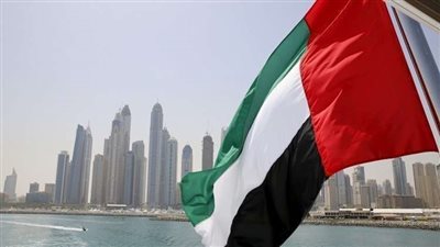 الإمارات تشدد الغرامات وعقوبات تصل للحبس لمخالفي الاجراءات الإحترازية من 