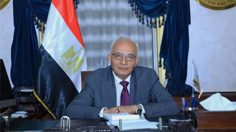 ماذا سيقدم رضا حجازي للمعلمين لمزاولة المهنة؟