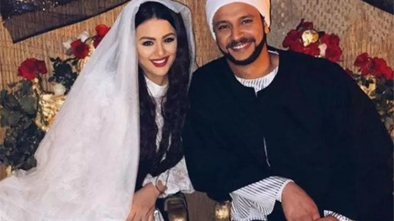 بالفيديو.. هنادي مهنى تكشف عن أكثر مشهد محرج مع خطيبها في 