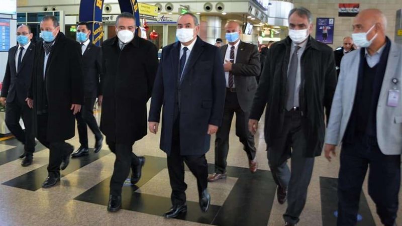 وزير الطيران المدني