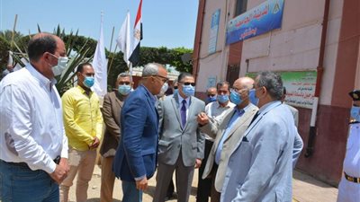 محافظ القليوبية ورئيس جامعة بنها يتفقدان المدن الجامعية