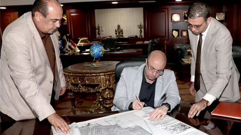 محافظ بني سويف يعتمد المخطط التفصيلي لمدينة سمسطا ويوجه بسرعة الانتهاء من مخططات ببا واهناسيا