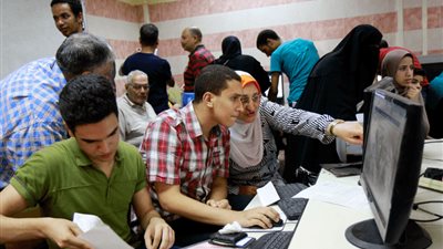 40 كلية ومعهد.. رابط التقديم على تنسيق دبلوم التجارة 2022 والكليات المتاحة