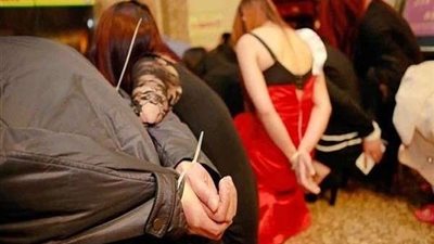 بـ8 جنيه في الدقيقة.. ضبط سيدة تدير شقتها في أعمال منافية للآداب