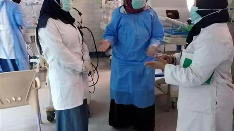 تدريب أطقم التمريض بمستشفى بنها الجامعي على مكافحة العدوى