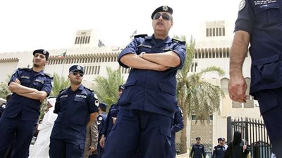 القبض على وافد مصري يصور النساء في الكويت بشهر رمضان