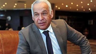 نادي سموحة يمنح أسرة الشهيد أحمد المنسى العضوية الذهبية