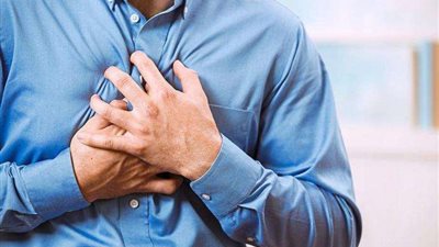 ما علاقة آلام الظهر والقلب؟.. علماء يوضحون