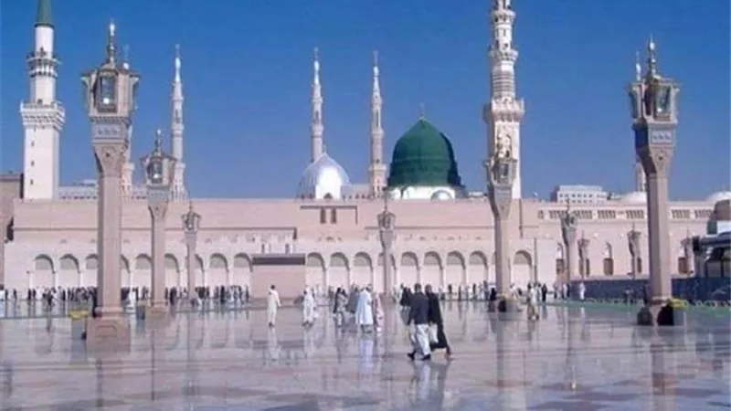 بث مباشر.. صلاة الجمعة من المسجد النبوي الشريف